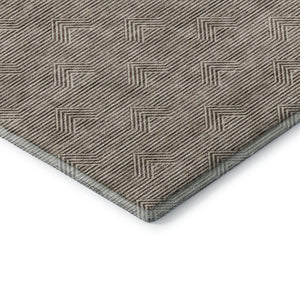 HomeRoots 8' Brown and Ivory Abstract Geometric Washable Round Rug - Stylish, Durable, UV-Protected Design! 672323