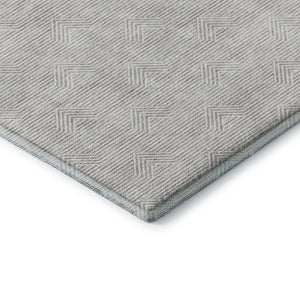 HomeRoots 8' Taupe and Ivory Abstract Geometric Round Rug – Washable, UV Protected, Perfect for Busy Homes! 672371