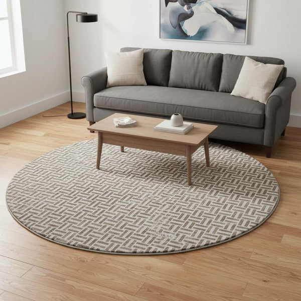 HomeRoots 8' Brown and Ivory Geometric Round Rug with UV Protection - Stylish, Washable, Durable, Easy-Care Design! 672395