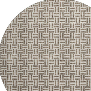 HomeRoots 8' Brown and Ivory Geometric Round Rug with UV Protection - Stylish, Washable, Durable, Easy-Care Design! 672395