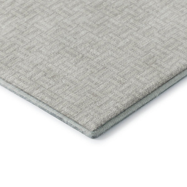 HomeRoots 8' Ivory and Beige Geometric Round Rug – Durable, Washable, UV-Protected for Stylish Living Spaces 672419
