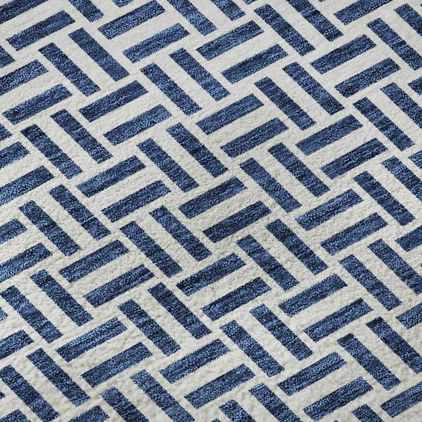 HomeRoots 8' Navy Blue & Ivory Geometric Round Rug – Washable, UV-Protected, Durable for Homes & Patios 672431
