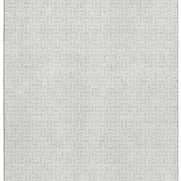 HomeRoots 8' X 10' Silver Geometric Washable Area Rug - UV Protected, Stain Resistant, Stylish & Durable Design 672450