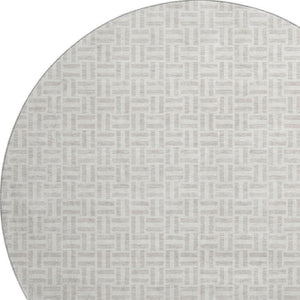 HomeRoots 8' Taupe and Ivory Geometric Washable Round Rug - UV Protected, Stain-Resistant, Ideal for High-Traffic Areas 672455