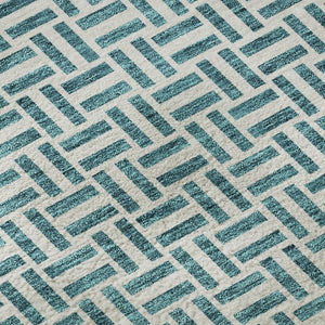 HomeRoots 8' Teal and Ivory Geometric Round Rug - Washable, UV-Protected, Perfect for Active Homes & Spaces! 672461