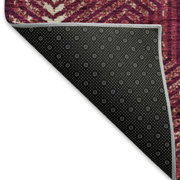 HomeRoots 8' Burgundy Geometric Round Rug - Washable, UV-Protected, Durable & Stylish for Modern Spaces 672473