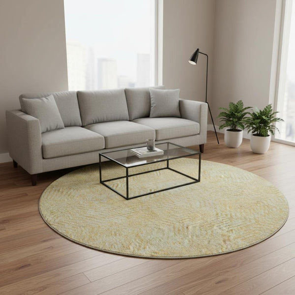 HomeRoots 8' Gold and Beige Geometric Washable Round Rug with UV Protection for High-Traffic Areas & Pets 672485