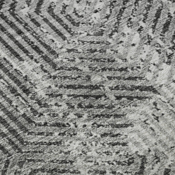 HomeRoots 5' X 8' Gray and Silver Geometric Area Rug - Washable, UV-Protected, Stylish, and Durable for Homes 672490