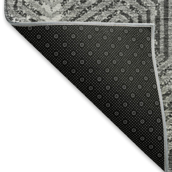HomeRoots 8' X 10' Gray and Silver Geometric Area Rug - Modern, Washable, UV-Protected, Stain-Resistant Design 672492