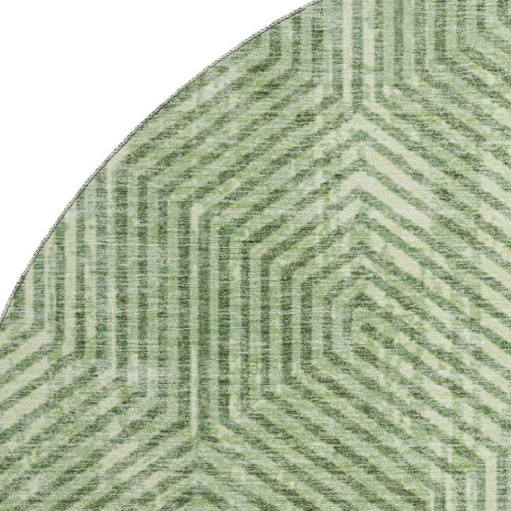HomeRoots 8' Green And Ivory Geometric Round Rug – Washable, UV Protected, and Perfect for Modern Homes! 672497