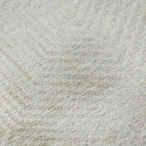 HomeRoots 8' Ivory and Beige Geometric Round Rug - Durable, Washable, UV-Protected for Stylish Homes! 672503