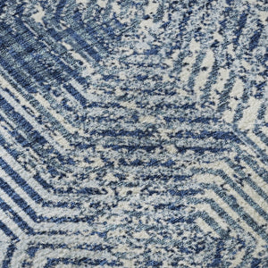 HomeRoots 8' Navy Blue & Ivory Geometric Round Rug - Washable, UV-Protected Decor for Modern Spaces 672521