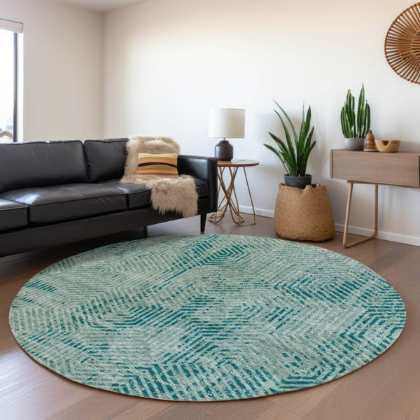 HomeRoots 8' Teal and Gray Geometric Round Rug - Washable, UV Protected, Perfect for Busy Homes & Style! 672539