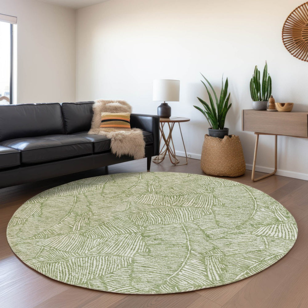 HomeRoots 8' Green and Ivory Floral Round Rug – Durable, Washable, UV-Protected, Ideal for High-Traffic Areas 672608