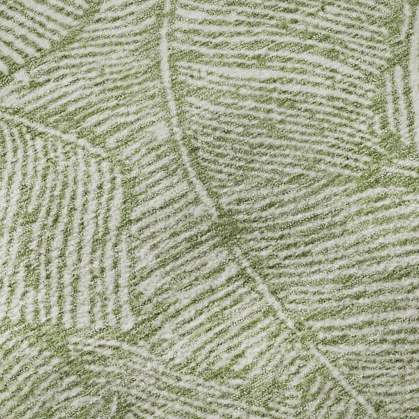 HomeRoots 8' Green and Ivory Floral Round Rug – Durable, Washable, UV-Protected, Ideal for High-Traffic Areas 672608