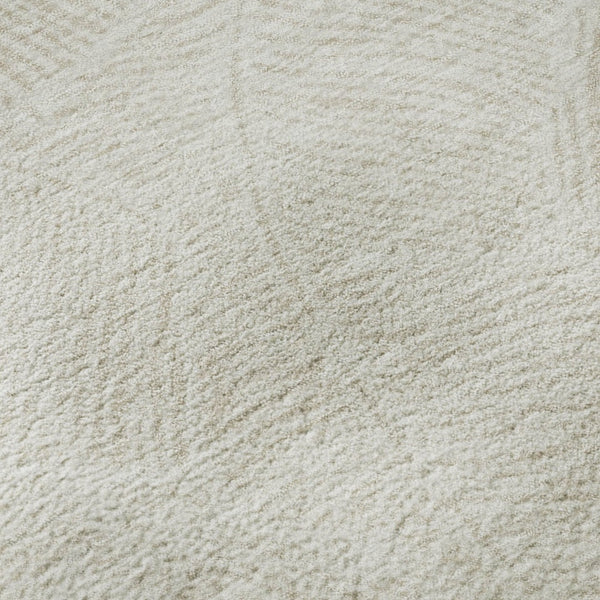 HomeRoots 8' Ivory and Beige Floral Round Rug - Washable, UV Protected, Durable for Busy Homes and Families 672614