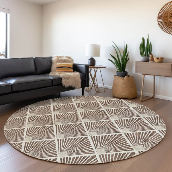 HomeRoots 8' Brown And Beige Abstract Geometric Round Rug – Washable, Durable, UV-Protected for All Spaces 672668