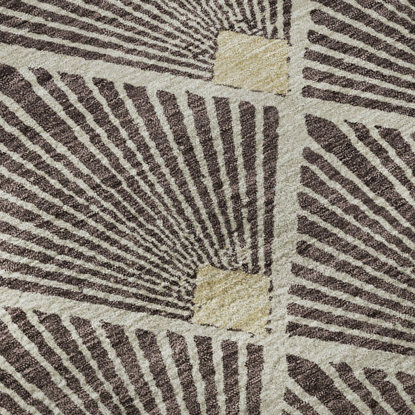 HomeRoots 8' Chocolate and Beige Round Rug - Stylish Geometric Design, Washable, UV Protected, and Pet-Friendly 672674