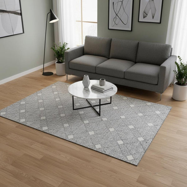 HomeRoots 5' X 8' Gray And Ivory Abstract Geometric Washable Area Rug - UV Protected, Easy Care & Stylish Decor 672679