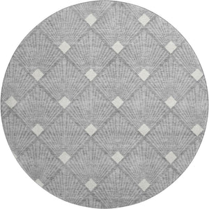 HomeRoots 8' Gray And Ivory Abstract Geometric Round Rug - Washable, UV-Protected, Pet-Friendly Design! 672680