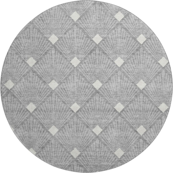 HomeRoots 8' Gray And Ivory Abstract Geometric Round Rug - Washable, UV-Protected, Pet-Friendly Design! 672680
