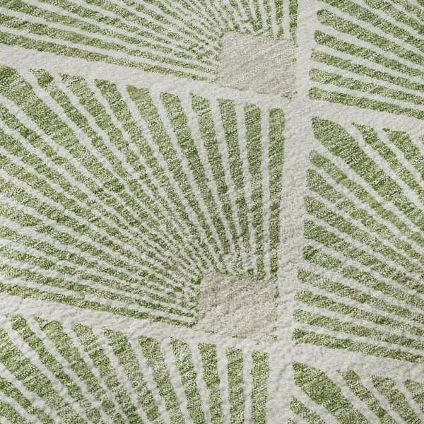 HomeRoots 8' Green And Ivory Abstract Geometric Round Rug - Washable, UV Protected, Durable, Pet Friendly Decor 672686