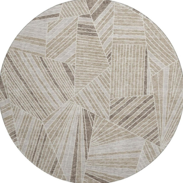 HomeRoots 8' Beige and Taupe Geometric Round Rug - Washable, UV Protected, Ideal for Modern Homes with Kids! 672728