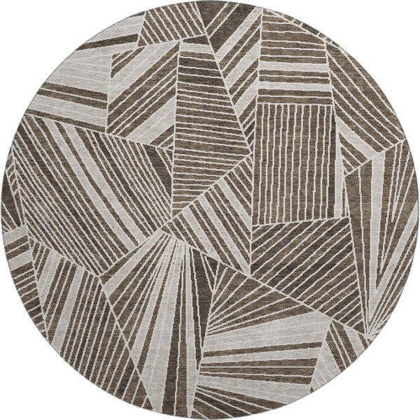 HomeRoots 8' Brown and Beige Geometric Washable Round Rug – UV Protected, Stain-Resistant, Easy Care! 672746