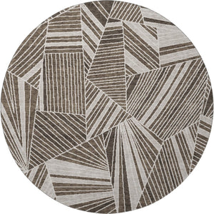 HomeRoots 8' Brown and Beige Geometric Washable Round Rug – UV Protected, Stain-Resistant, Easy Care! 672746