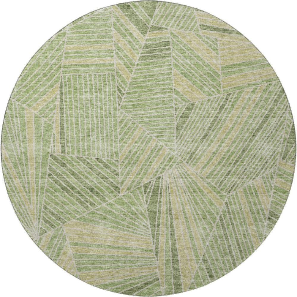 HomeRoots 8' Green And Beige Geometric Washable Round Rug – Durable, UV-Protected for Indoor & Outdoor Use! 672770