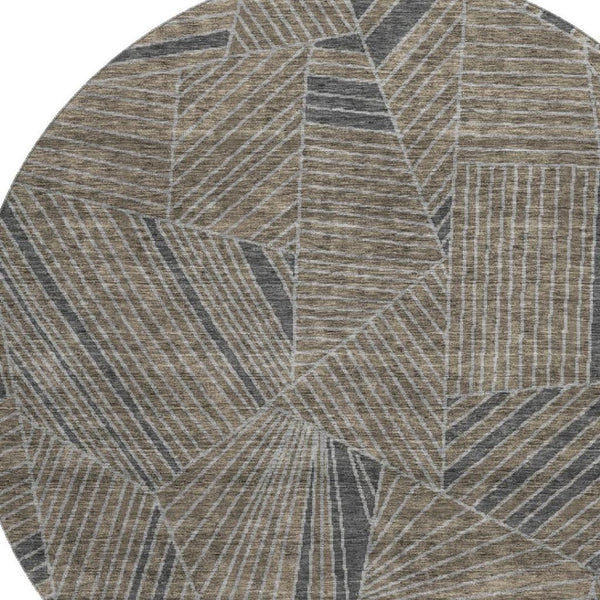 HomeRoots 8' Modern Geometric Coffee and Gray Round Rug - Washable, UV Protected, Stain Resistant for Active Homes 672776