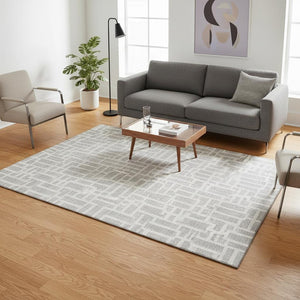 HomeRoots 5' X 8' Silver And Ivory Geometric Area Rug - Stylish, Washable & UV-Protected for Modern Spaces 672847
