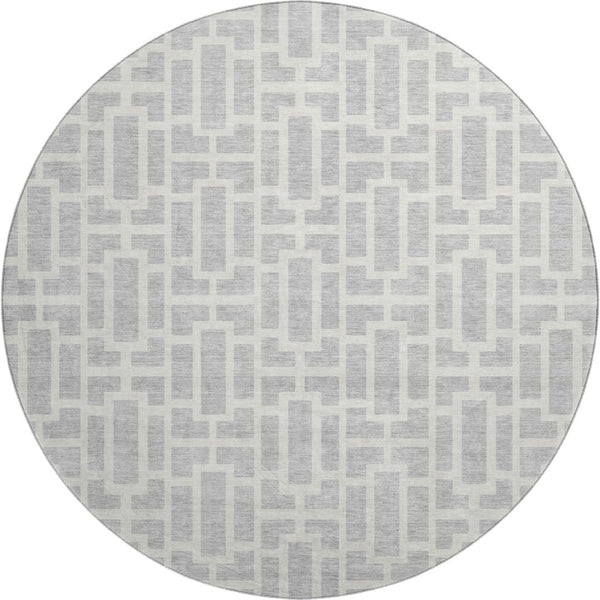 HomeRoots 8' Silver and Ivory Geometric Round Rug - Washable, UV Protected, Perfect for High-Traffic Areas! 672848