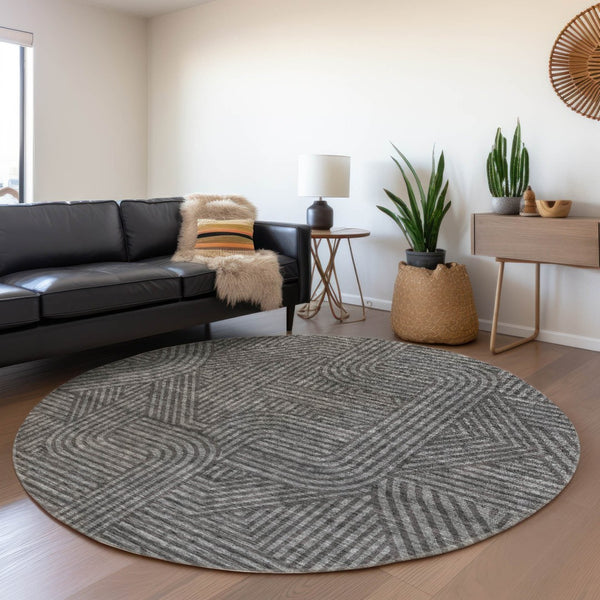 HomeRoots 8' Charcoal & Ivory Abstract Geometric Round Rug – Washable, UV-Protected, Ideal for Busy Homes! 672902