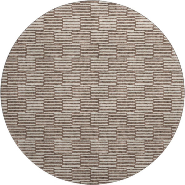 HomeRoots 8' Brown and Beige Abstract Geometric Round Rug – Washable, UV Protected, Stain Resistant, Durable Design 672962
