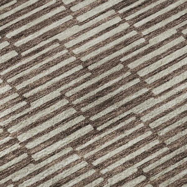 HomeRoots 8' Brown and Beige Abstract Geometric Round Rug – Washable, UV Protected, Stain Resistant, Durable Design 672962