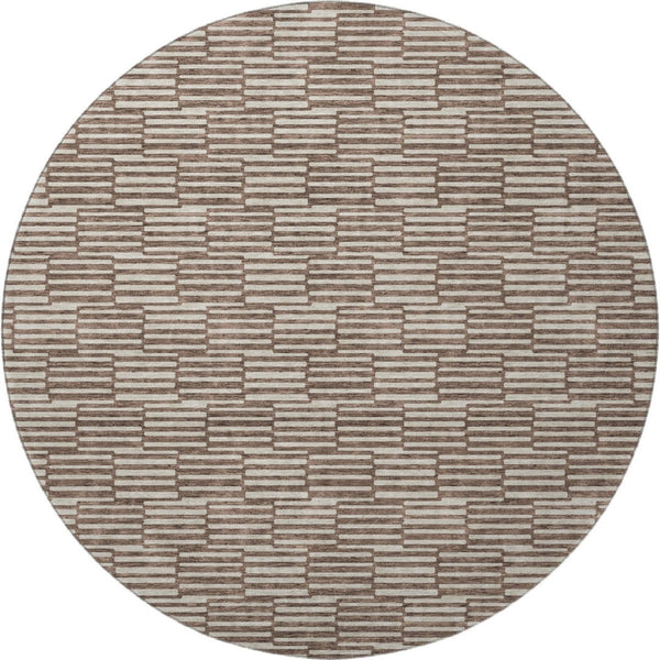 HomeRoots 8' Brown and Beige Abstract Geometric Round Rug – Washable, UV Protected, Stain Resistant, Durable Design 672962