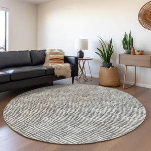HomeRoots 8' Gray And Ivory Abstract Geometric Round Rug - Washable, UV-Protected, Durable, Modern Accent Piece 672974