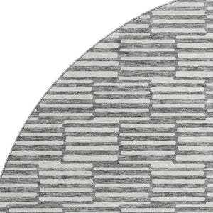 HomeRoots 8' Gray And Ivory Abstract Geometric Round Rug - Washable, UV-Protected, Durable, Modern Accent Piece 672974