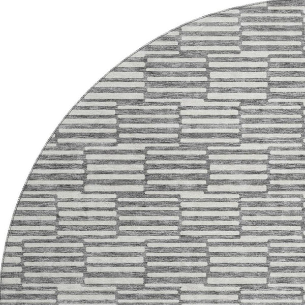 HomeRoots 8' Gray And Ivory Abstract Geometric Round Rug - Washable, UV-Protected, Durable, Modern Accent Piece 672974