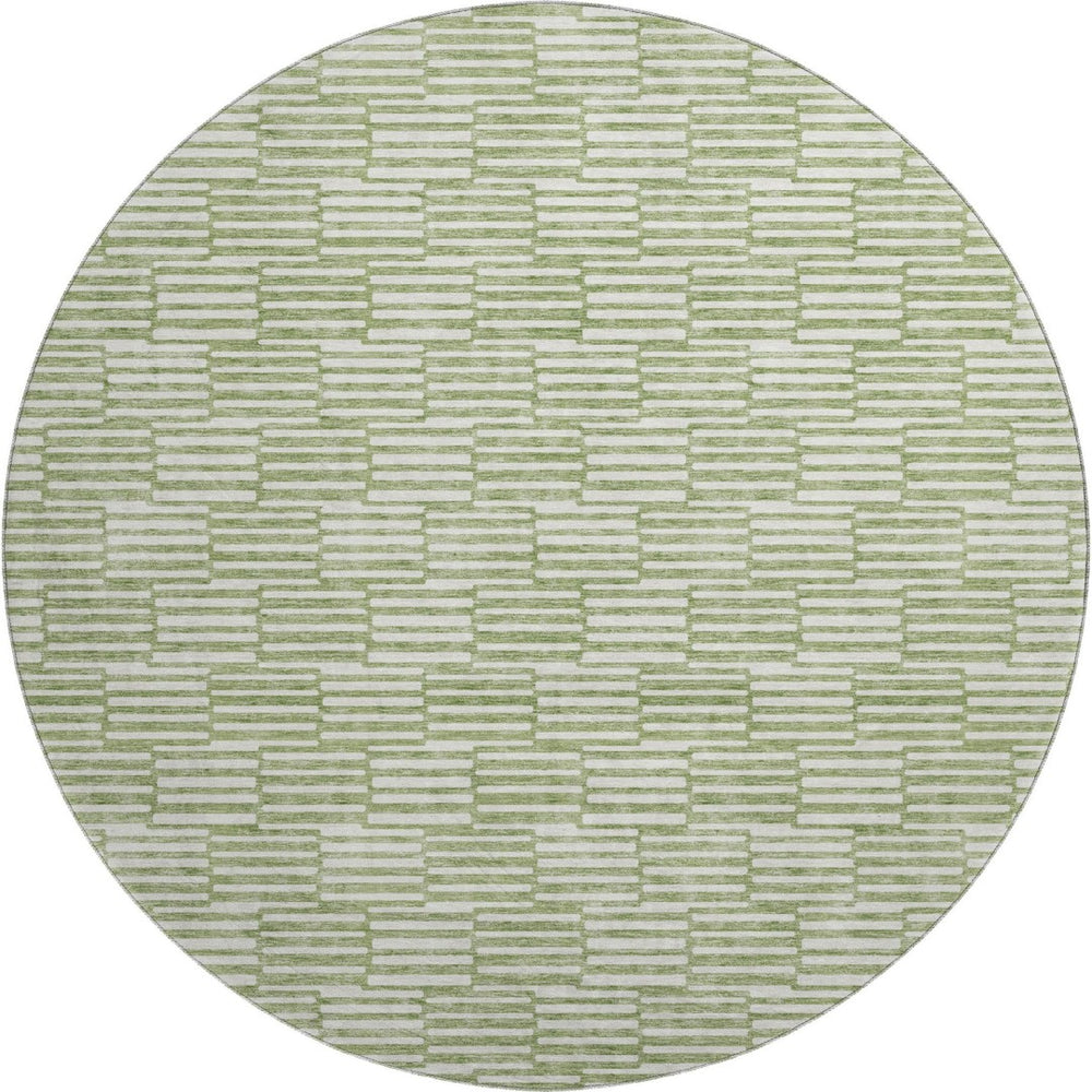 HomeRoots 8' Stylish Green and Ivory Abstract Round Rug – Washable, UV Protected, and Perfect for Any Space! 672980