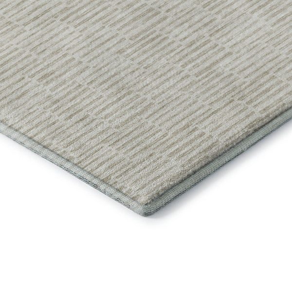 HomeRoots 8' Ivory and Beige Abstract Geometric Round Rug - Washable, UV Protected, Durable, and Stylish Decor 672986
