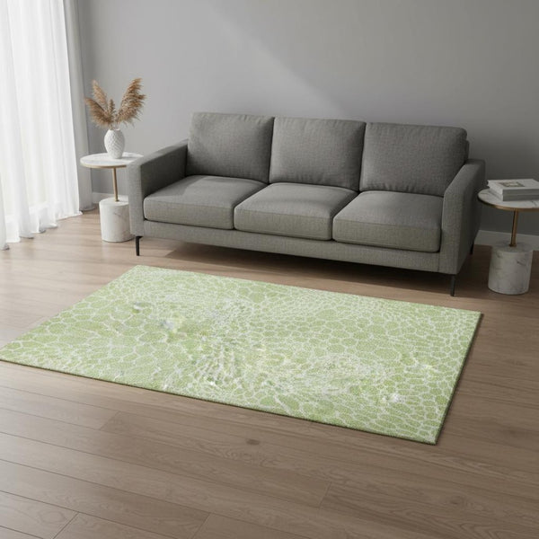 HomeRoots 5' Artichoke Green & Ivory Geometric Area Rug – Washable, UV Protected, Perfect for High-Traffic Homes 673021