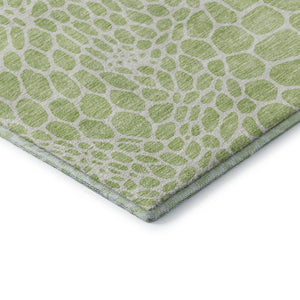 HomeRoots 5' Artichoke Green & Ivory Geometric Area Rug – Washable, UV Protected, Perfect for High-Traffic Homes 673021