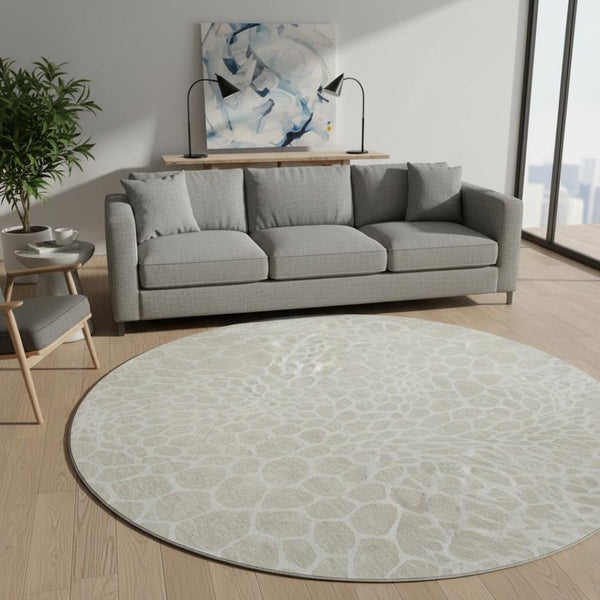 HomeRoots 8' Beige And Ivory Geometric Round Rug - Washable, UV Protected, and Perfect for High-Traffic Areas 673028