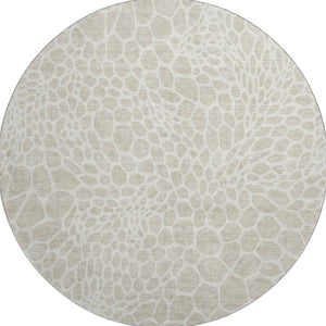 HomeRoots 8' Beige And Ivory Geometric Round Rug - Washable, UV Protected, and Perfect for High-Traffic Areas 673028