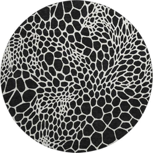 HomeRoots 8' Black and Ivory Geometric Round Rug - Washable, UV-Protected, Durable for Homes with Kids & Pets 673034