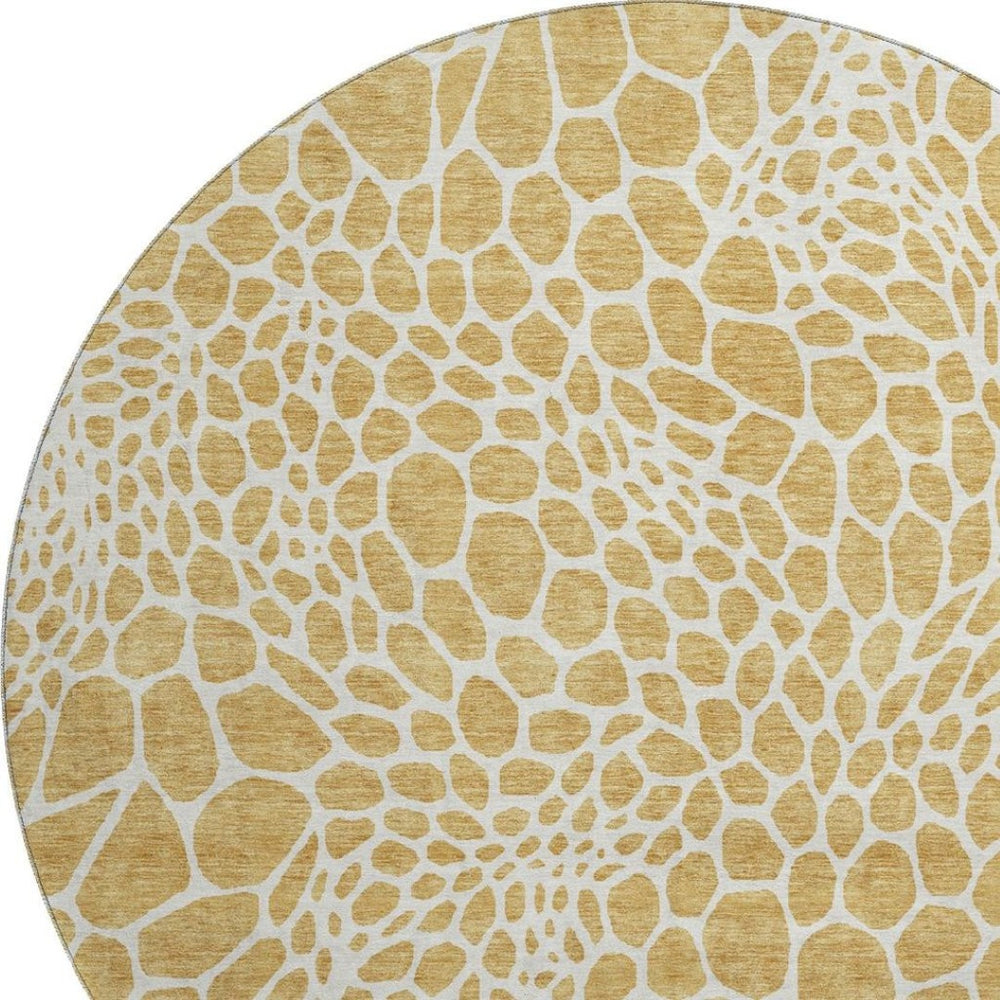 HomeRoots 8' Gold and Ivory Geometric Round Rug – Stylish, Washable, UV-Protected for Family Spaces & Pets 673046