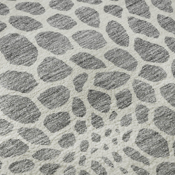 HomeRoots 5' X 8' Modern Gray and Ivory Geometric Area Rug – Washable, Stain-Resistant, UV Protected Design 673051