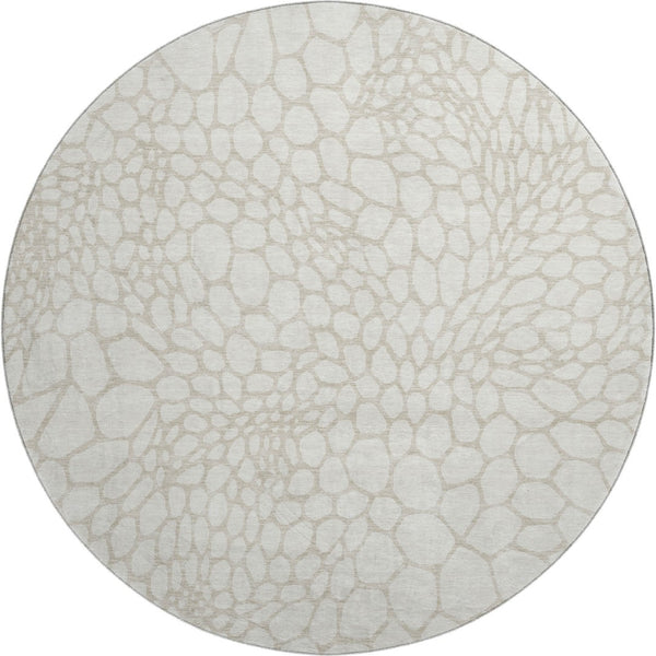 HomeRoots 8' Ivory and Beige Geometric Round Rug - Washable, UV-Protected, Stylish & Durable for High Traffic Areas 673058